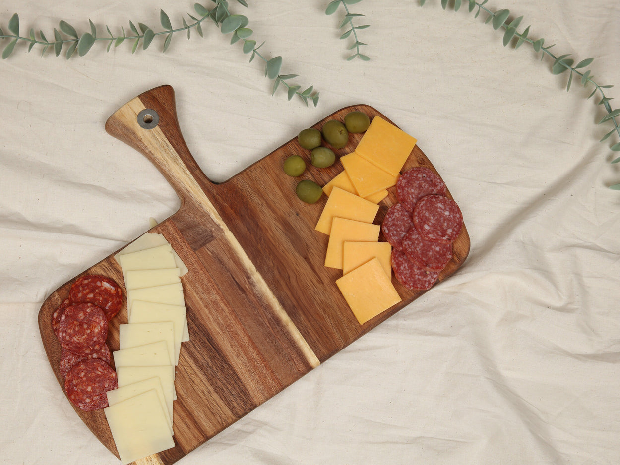 Acacia cutting board with handle: Box of 10